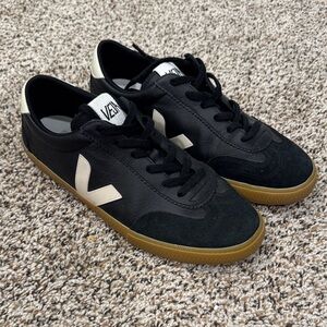 Veja Black and Cream Men's Sneakers